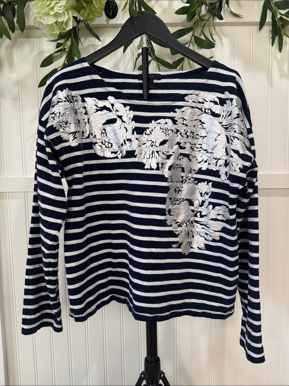 #345 J. CREW Navy & White Boatneck L/S w Silver Floral Screen Print Top